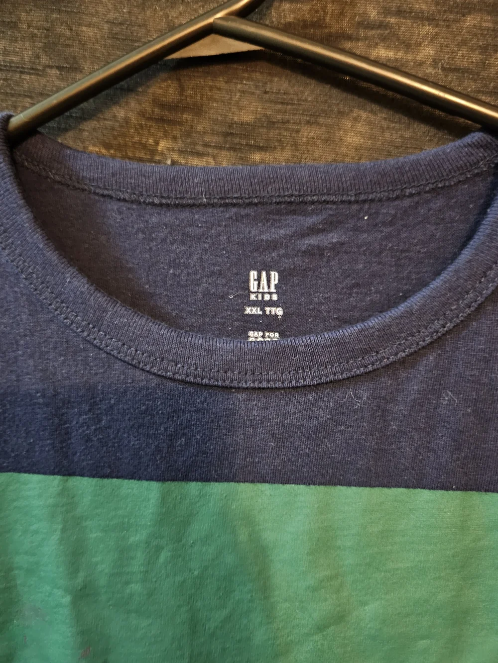 GAP Kids Long-Sleeve Logo Tee in Navy
